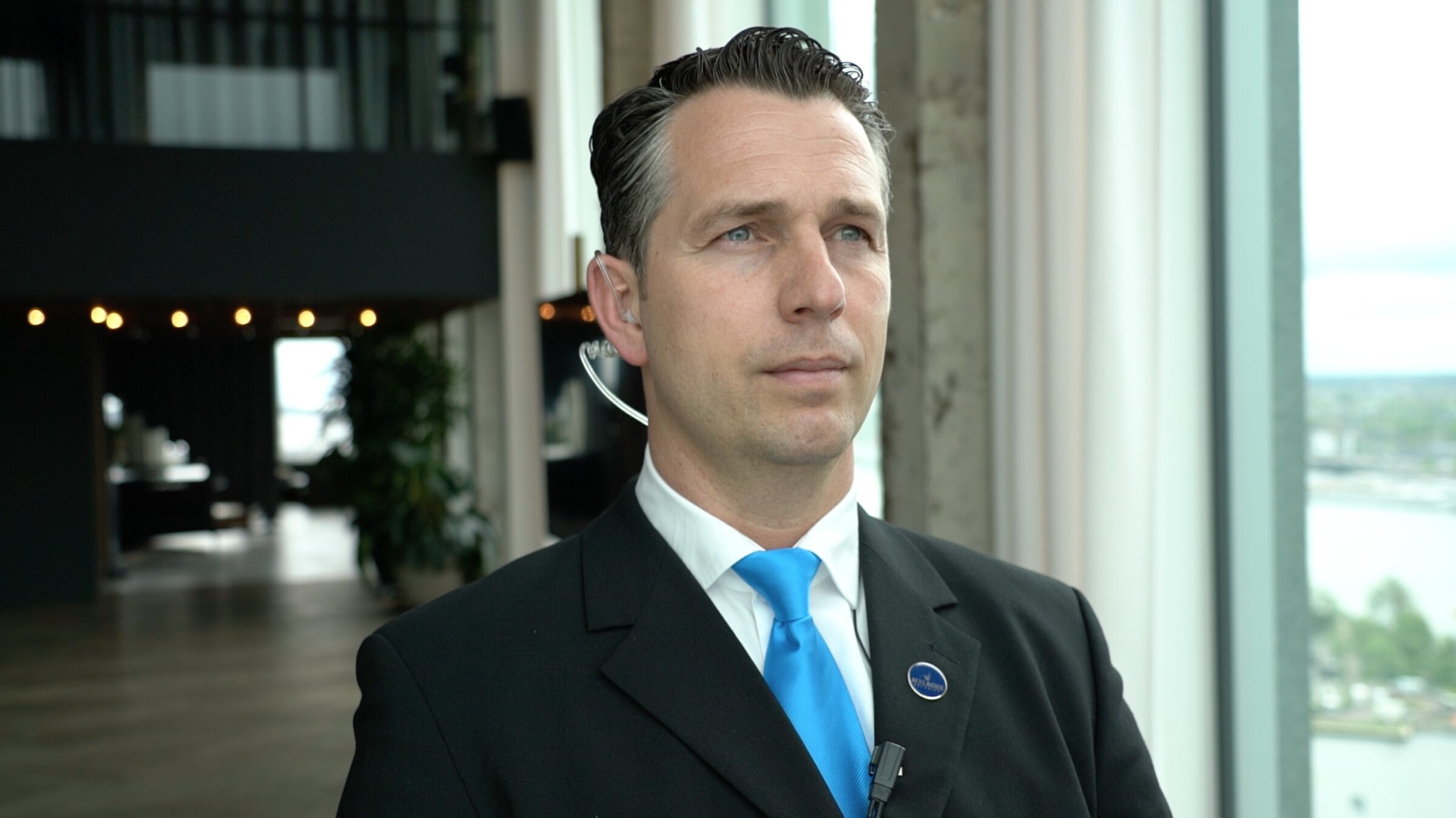 Melrose Security, intermediair
